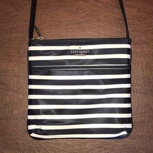 kate spade Bags - Kate Spade Cross Body Satchel kate spade Bags - Kate Spade Cross Body Satchel